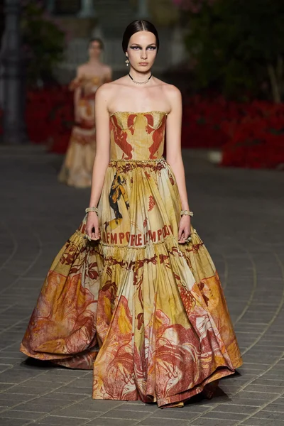 Look 107